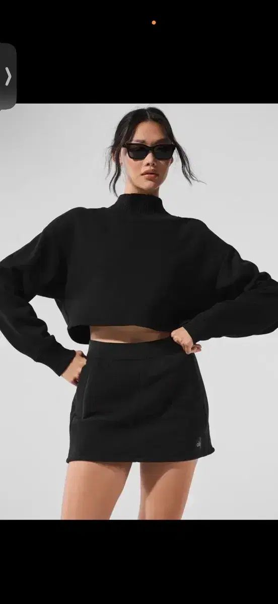 アロalo クロップド セレニティ COVER アップ ブラック m