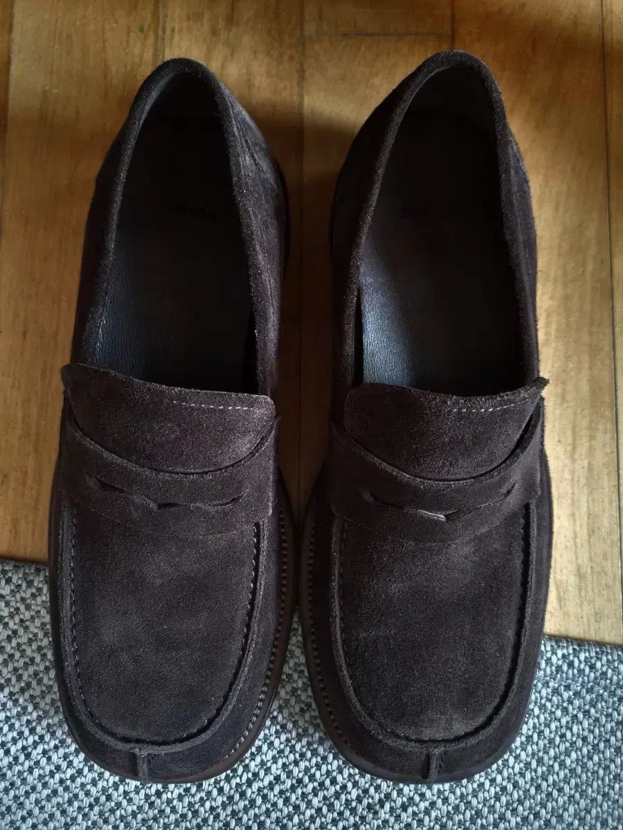 TOD S トッズ スウェード ブラウンスウェード ローファー