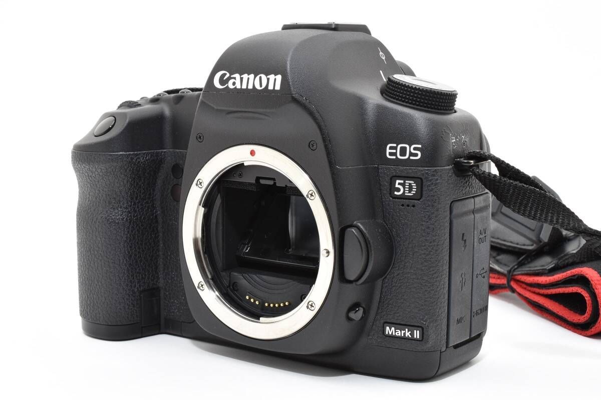ショット数8 898回 CANON キャノン EOS 5 D Mark III ボディ YM 9256＃41