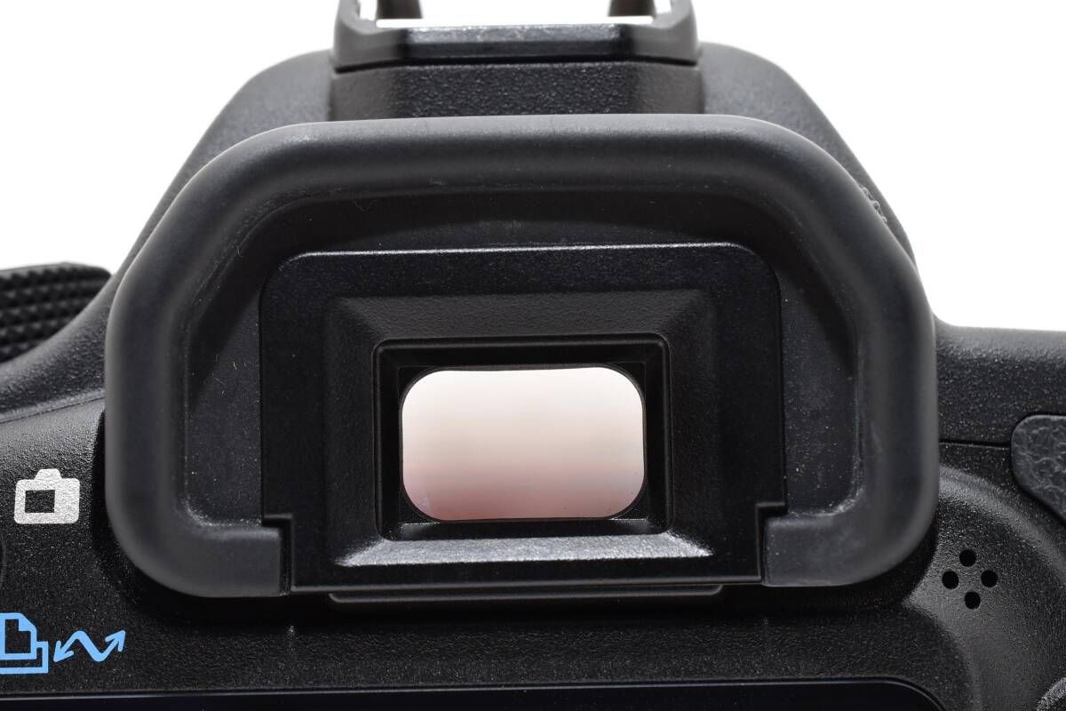 ショット数8 898回