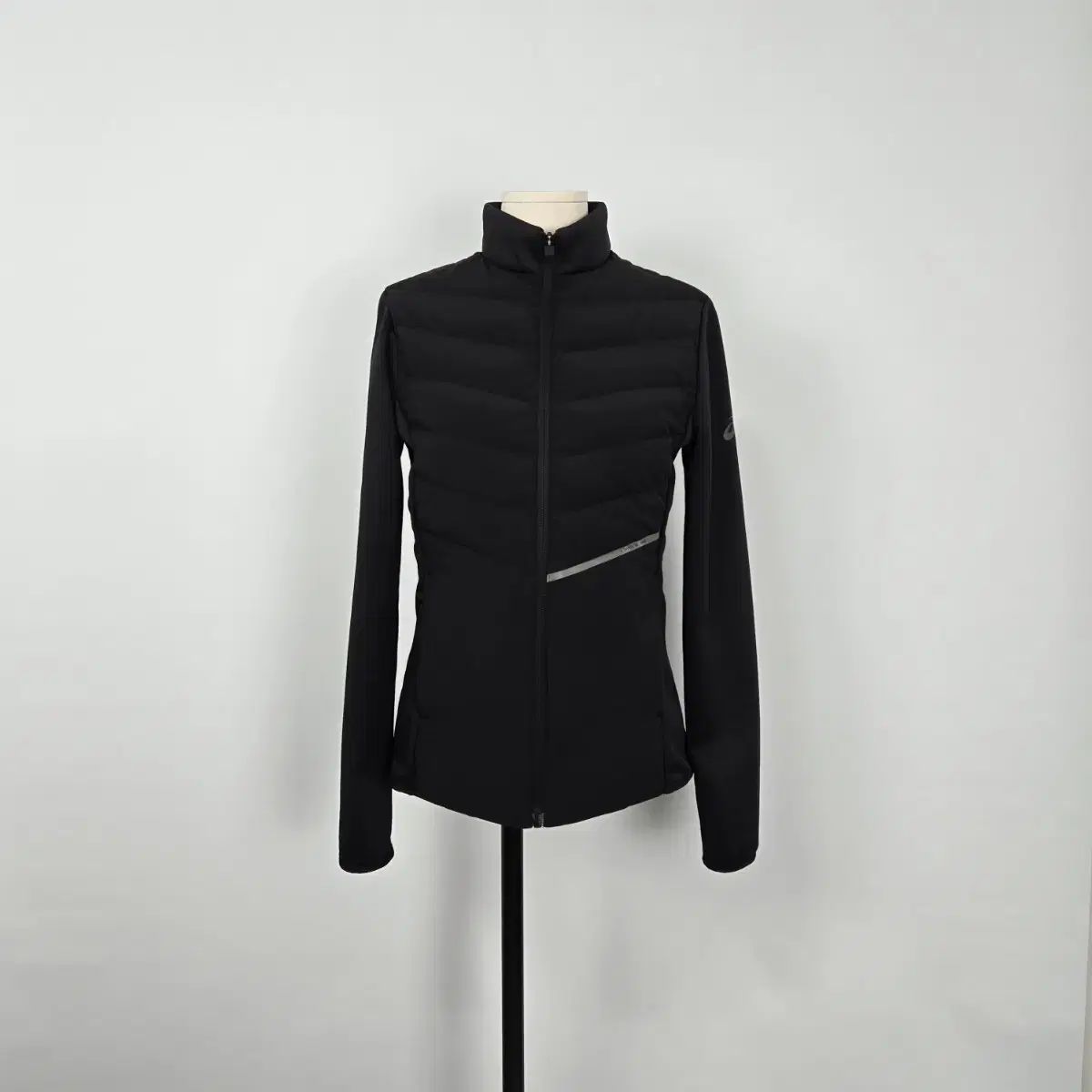 0141 アシックス ブラック 軽量 グース ダウン ジャケット M