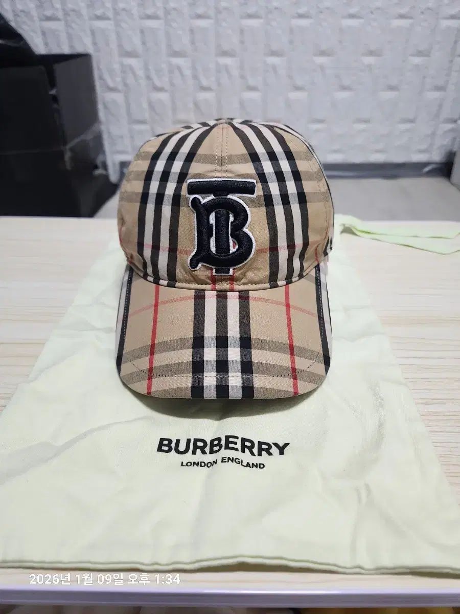 バーバリー TB チェック ボールキャップ 帽子 M 57 cm 程度