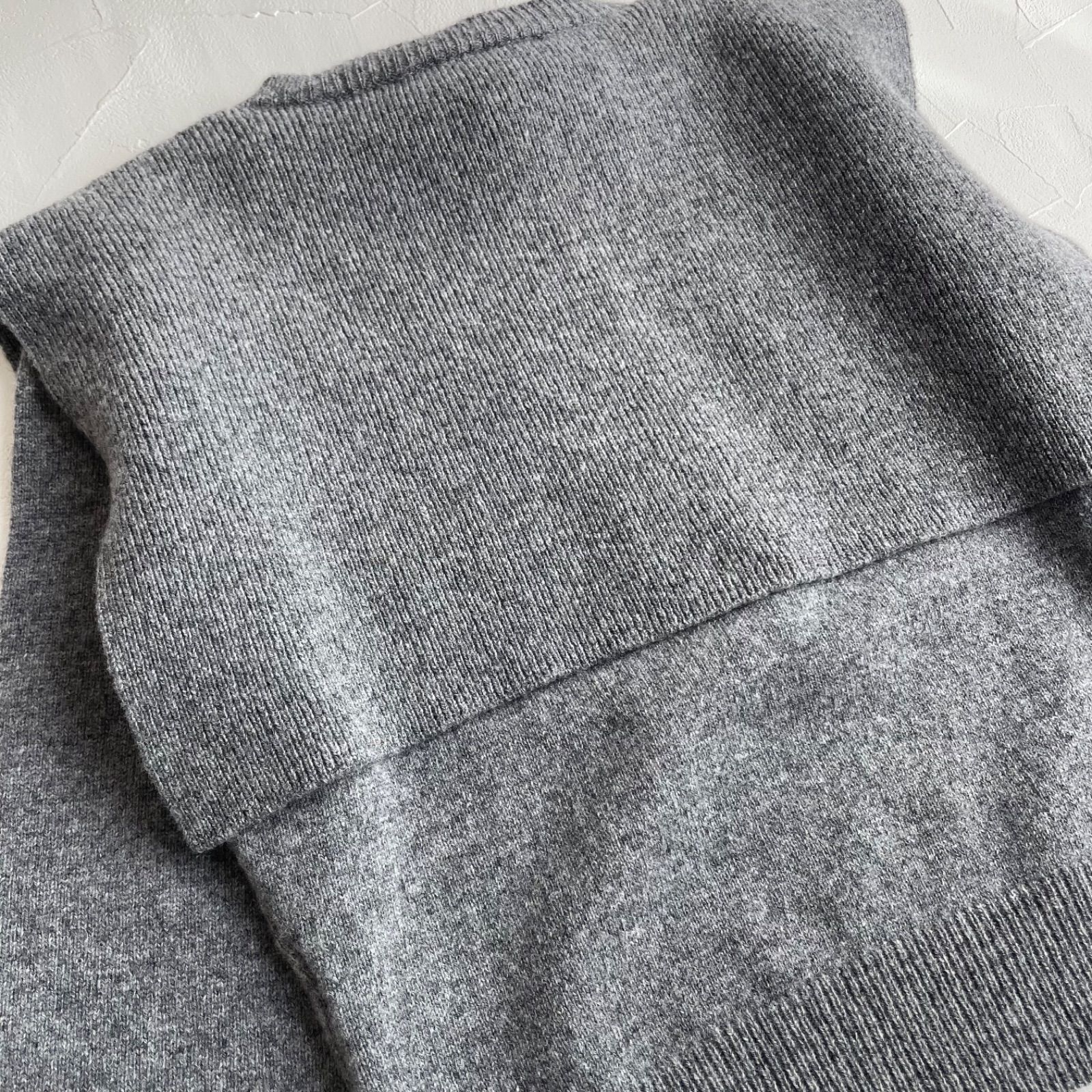 週末までお値下げ↓シーニュ cygne リボン付きグレー長袖ニット Cygne シーニュ セーラーリボンニット ウール グレー - メルカリ