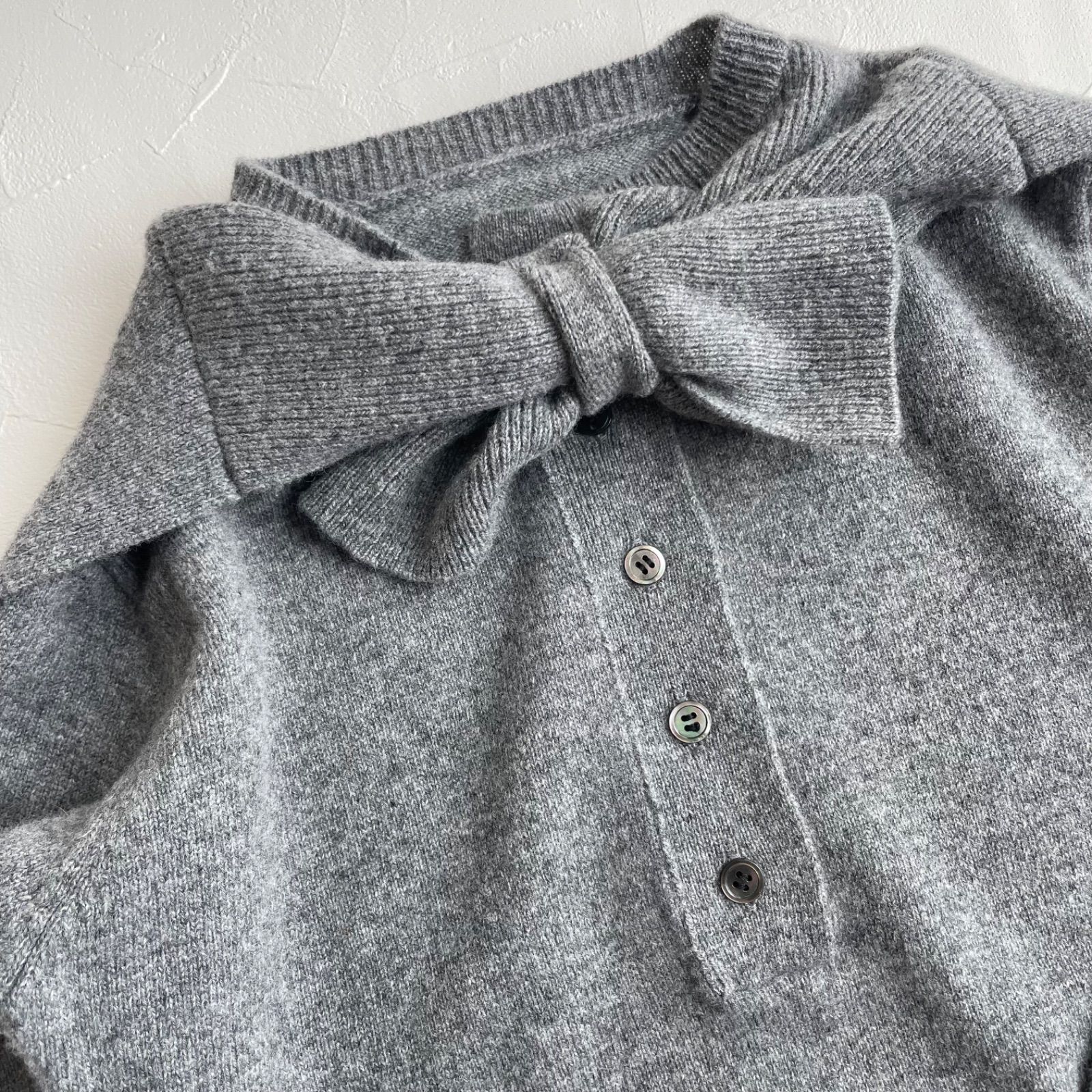 美品 cygne シーニュ セーラーリボンニット ウール F ホワイト Cygne シーニュ セーラーリボンニット ウール グレー - メルカリ