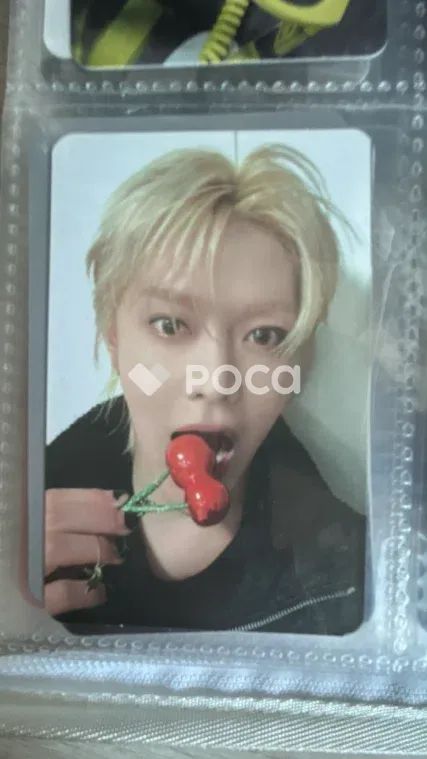 NCT ユウタ 2023 PINK CHRISTMAS RANDOM PACK - メルカリ