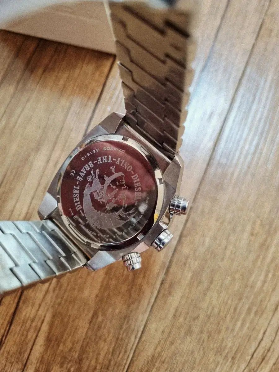  DIESEL ディーゼル オーバーフルイドフロー クロノグラフ クオーツ時計 腕時計(クォーツ) 腕時計(アナログ)