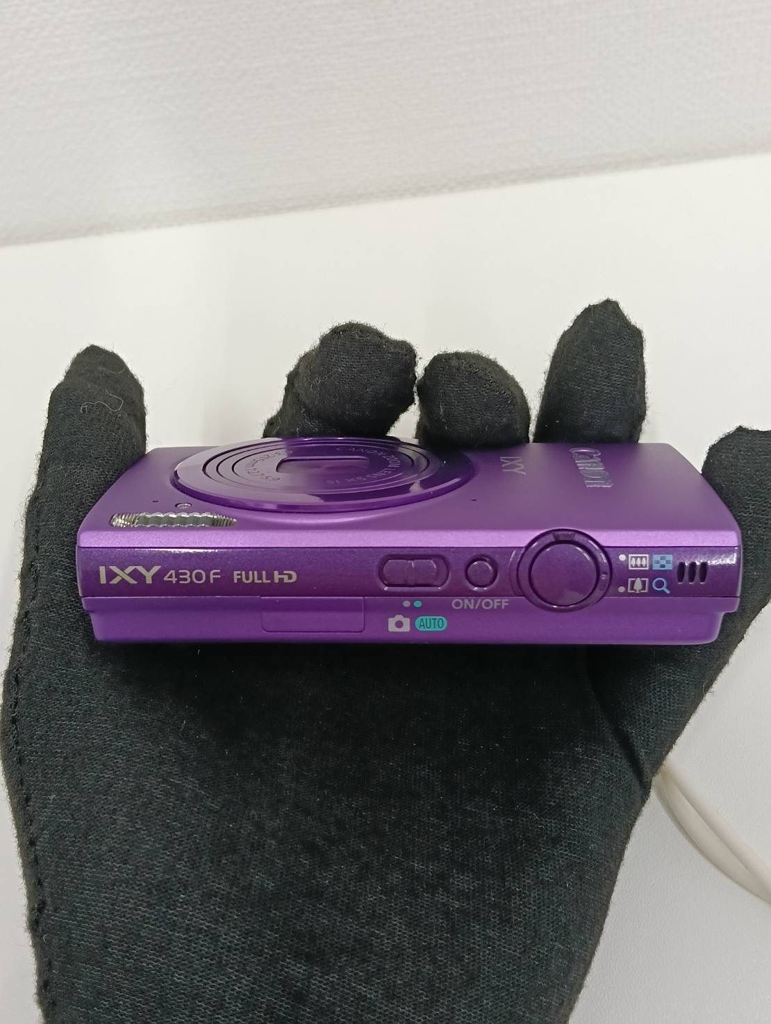品 Canonキヤノン IXY 430 F デジタルカメラ 紫パープル デジカメ カメラ ケース 充電器付き