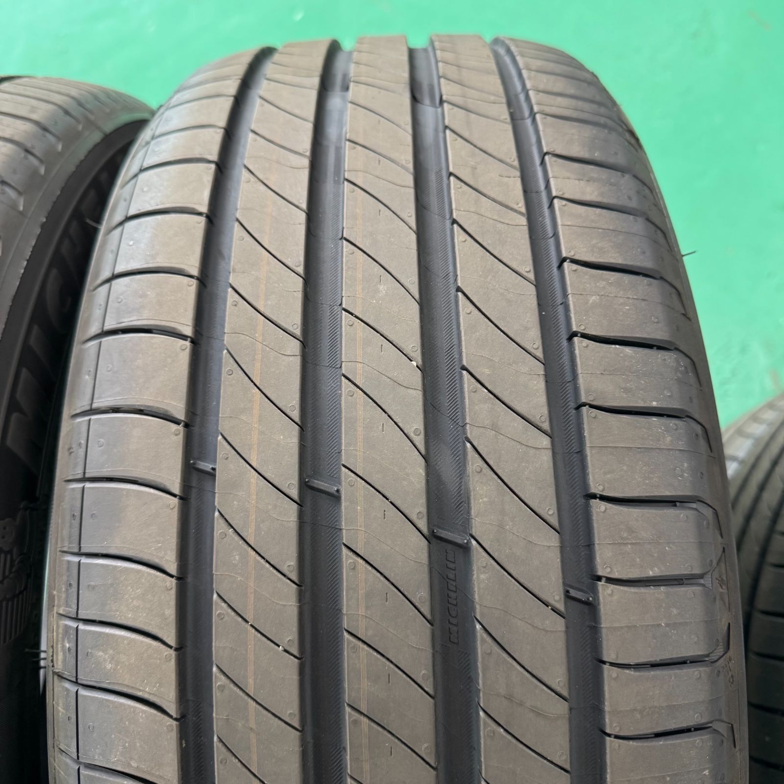 ミシュラン PRIMACY4　225/50R18 4本セット 新車取り外し 4本セット】MICHELIN PRIMACY4 225/50r18 95V 新車外し ミシュラン