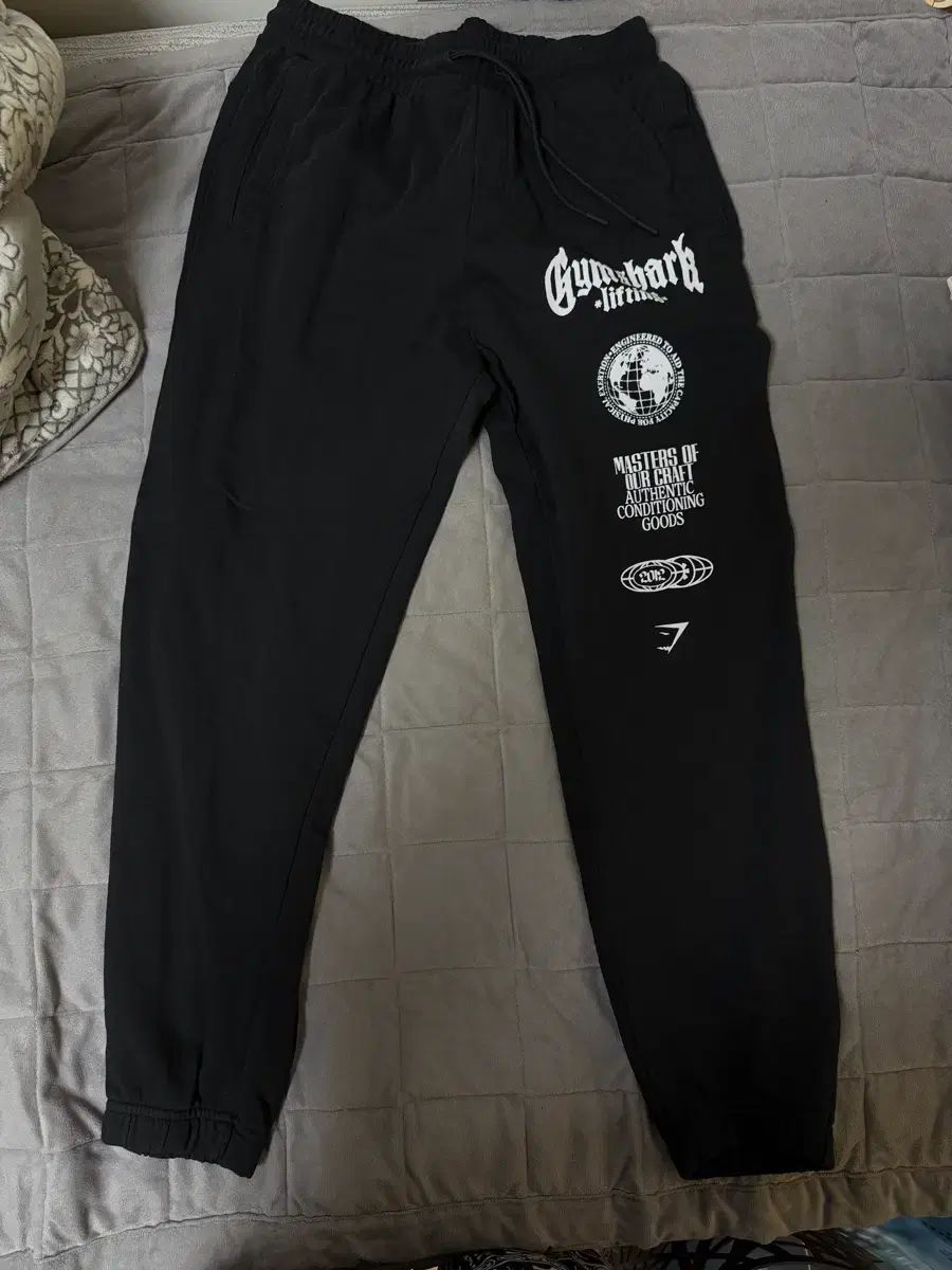 ジムシャーク gymshark ジョガーパンツ M