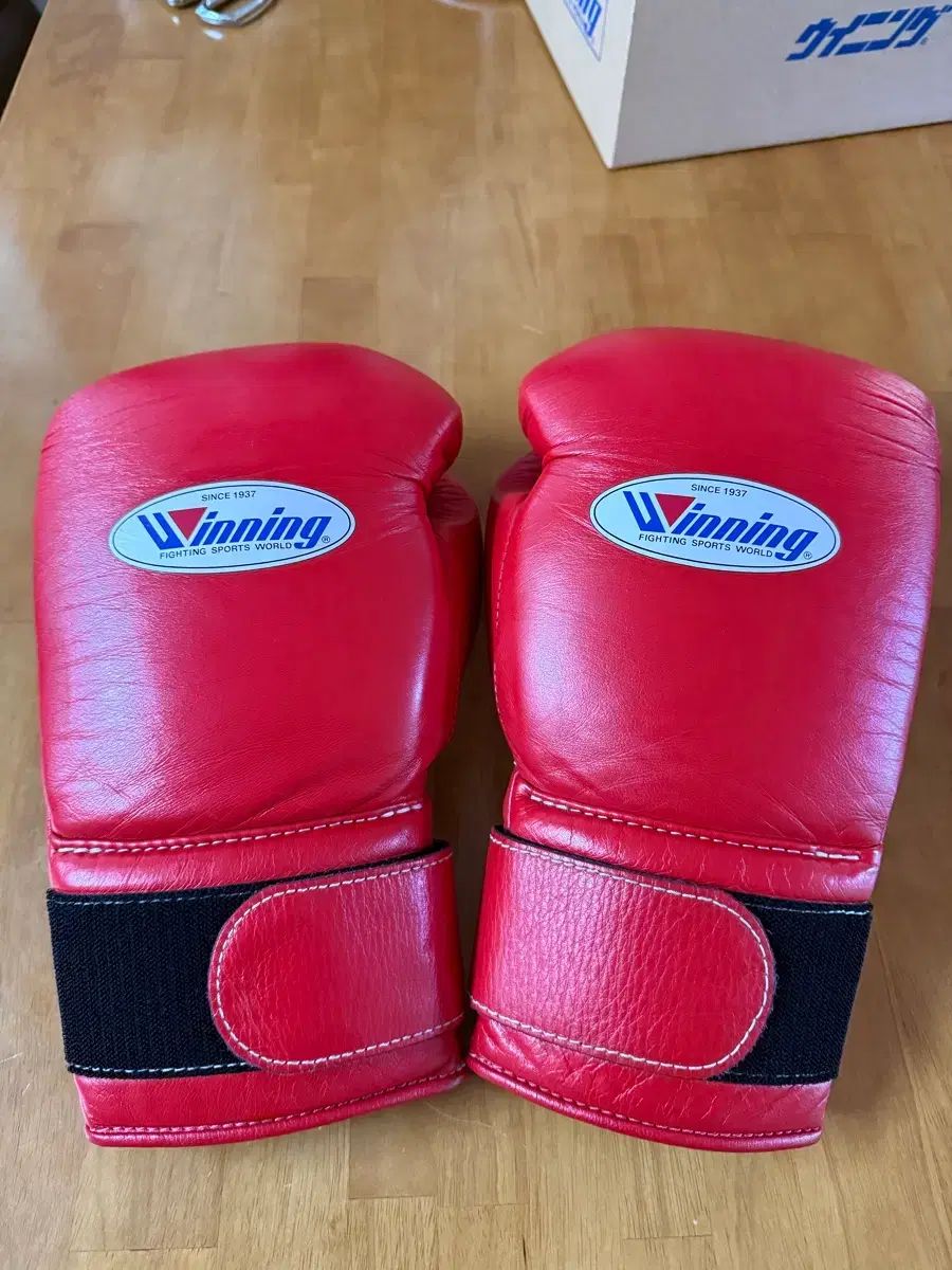 ウィニング グローブ スパーリング用 14オンス