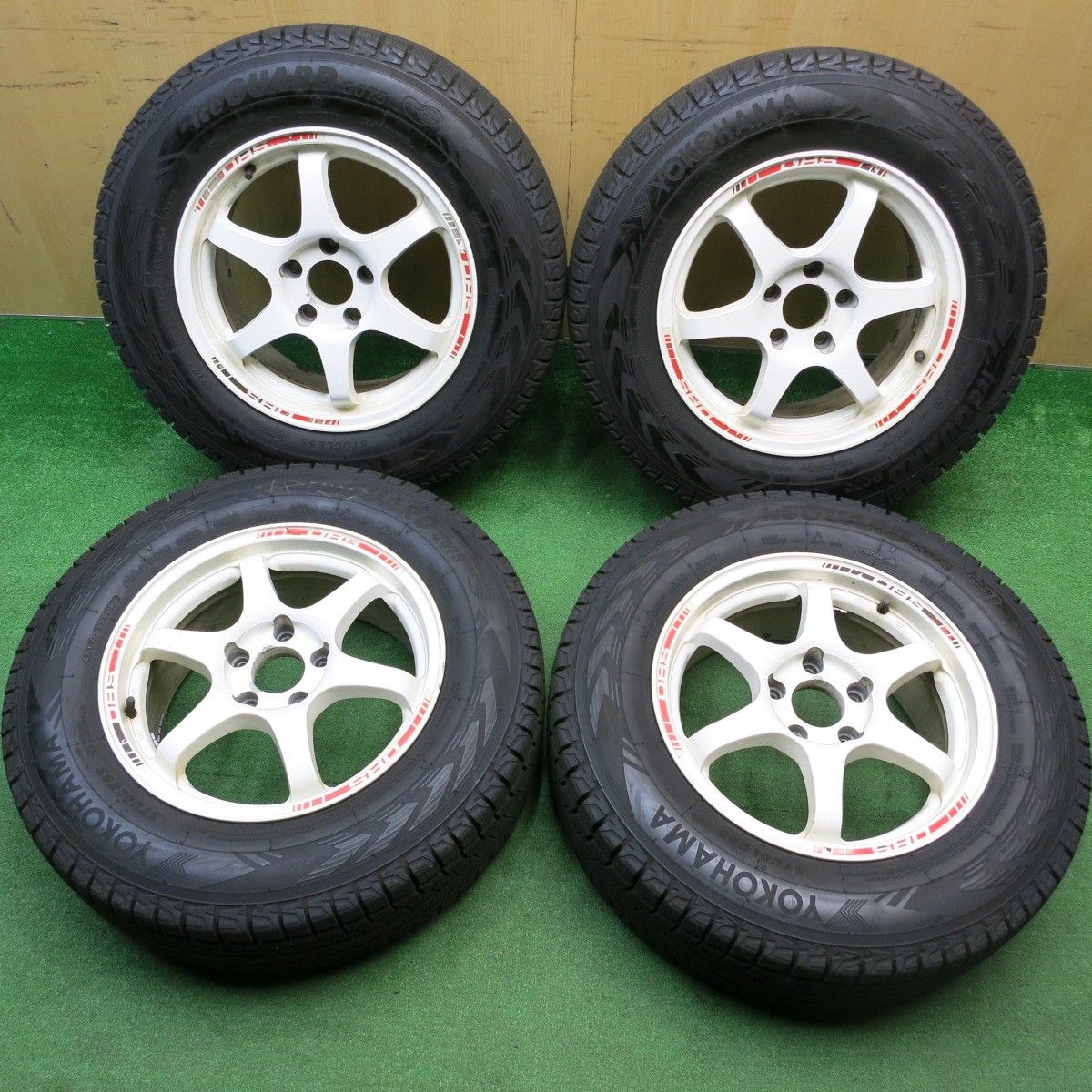 バリ溝 23年 9分 DHS C 034 215|70 R 16 スタッドレス ヨコハマ アイスガード G 075 ダウンヒル スペシャル 16インチ PCD 114.3|5 H ス