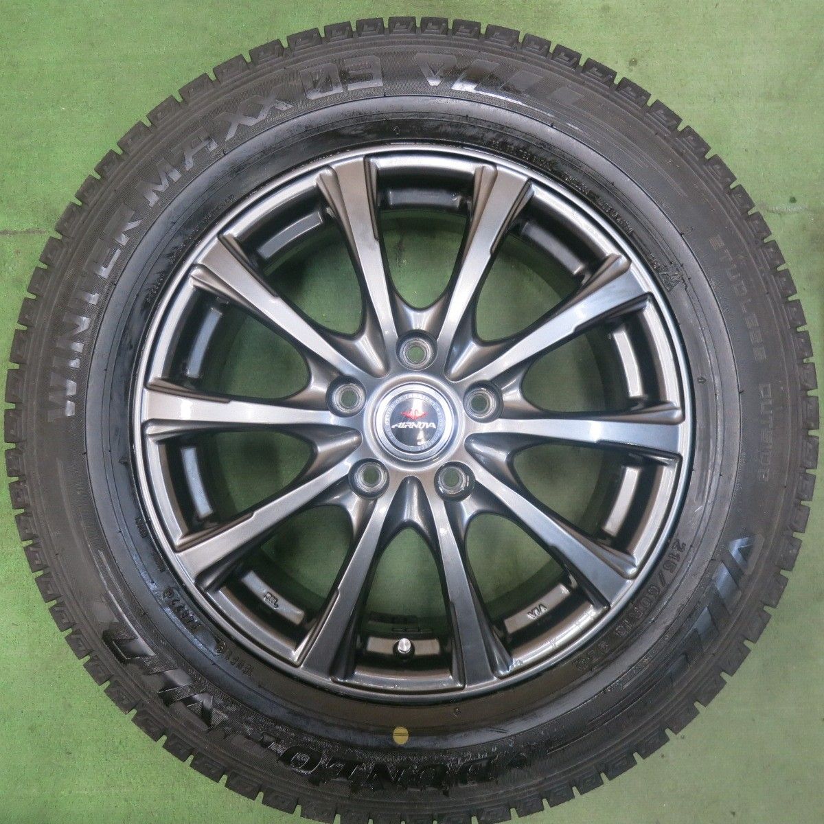 バリ溝！22年！キレイ！9.5分☆スタッドレス 215/60R16 ダンロップ 