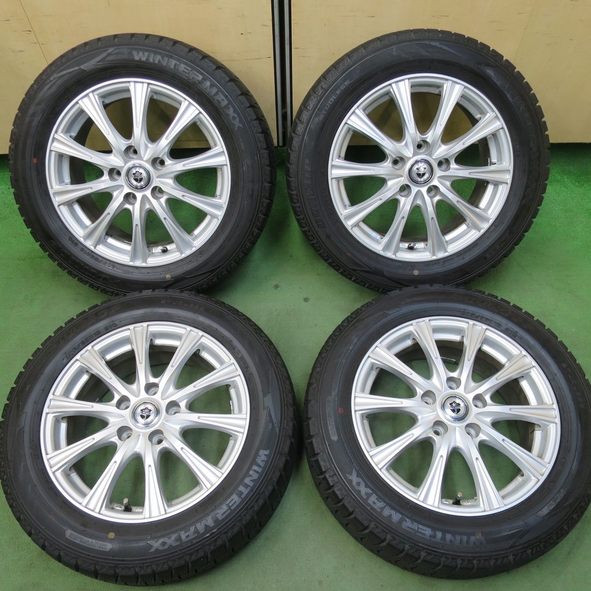 バリ溝 キレイ 9.5分 スタッドレス 205|55 R 16 ダンロップ ウインターマックス WM 02 JOKER ジョーカー 16インチ PCD 114.3|5 H ス
