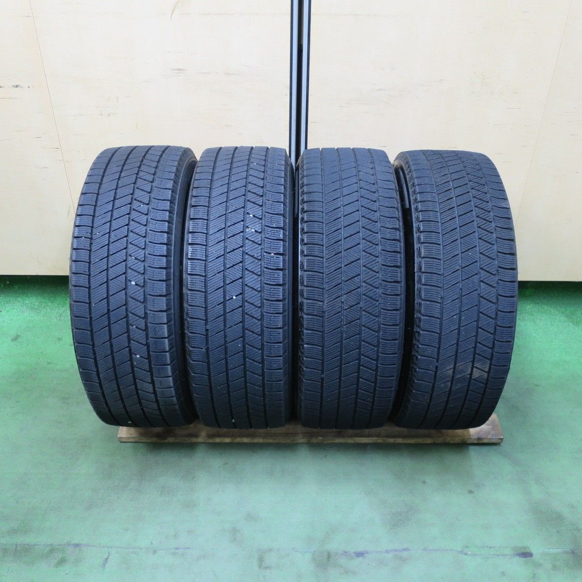  バリ溝 24年 キレイ 9.5分 スタッドレス 205|60 R 16 ブリヂストン ブリザック VRX 3 BR 10 バルミナ 16インチ PCD 114.3|5 H ス 16インチ タイヤ ホイールセット