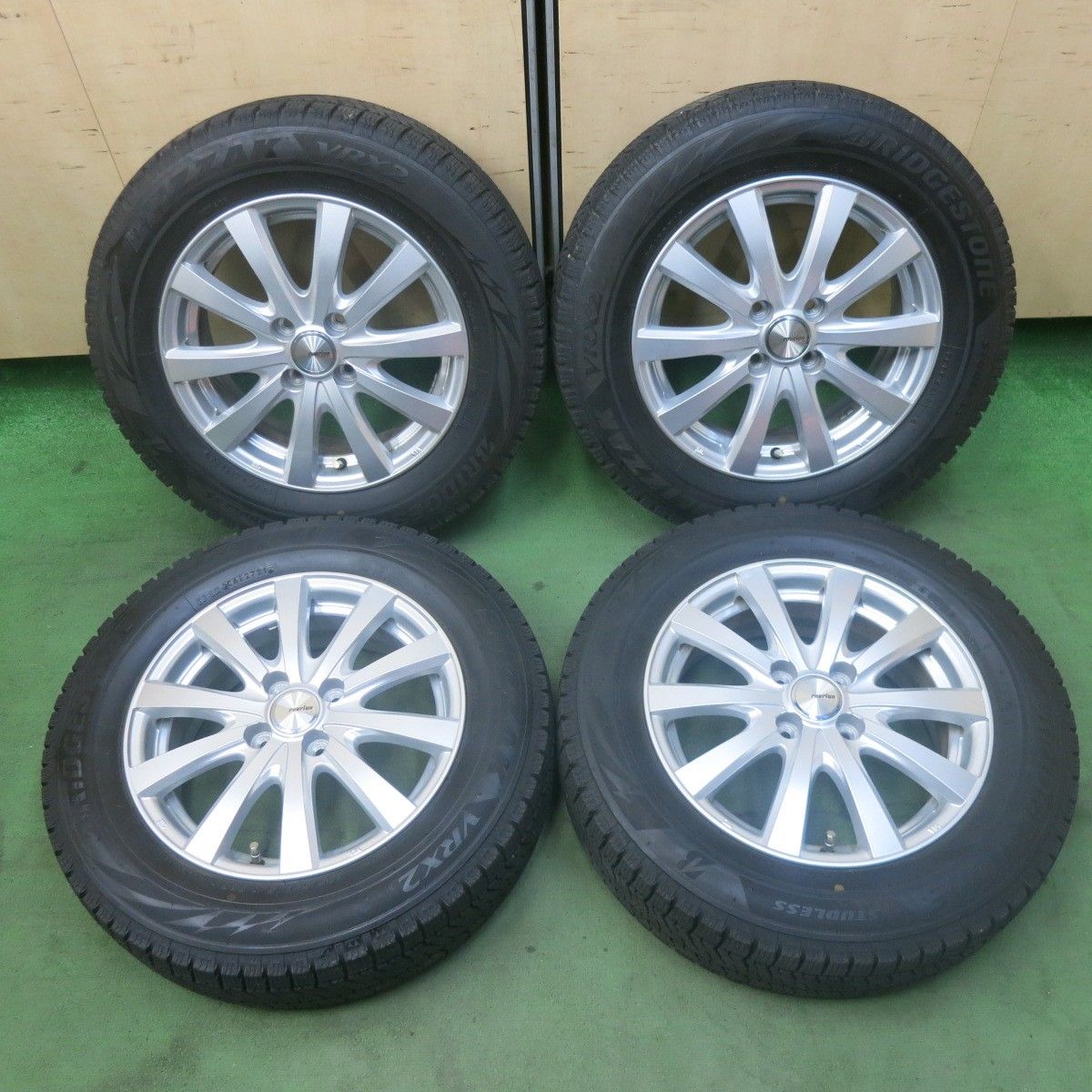 バリ溝！キレイ！9分☆スタッドレス 185/65R15 ブリヂストン 