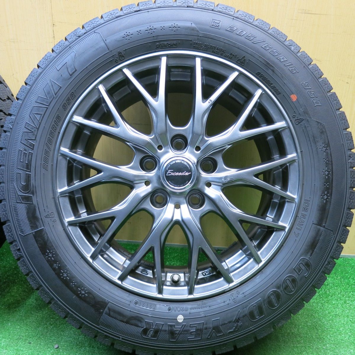 バリ溝 9.5分以上 スタッドレス 205|65 R 16 グッドイヤー アイスナビ7 Exceeder エクシーダー 16インチ PCD 114.3|5 H ス