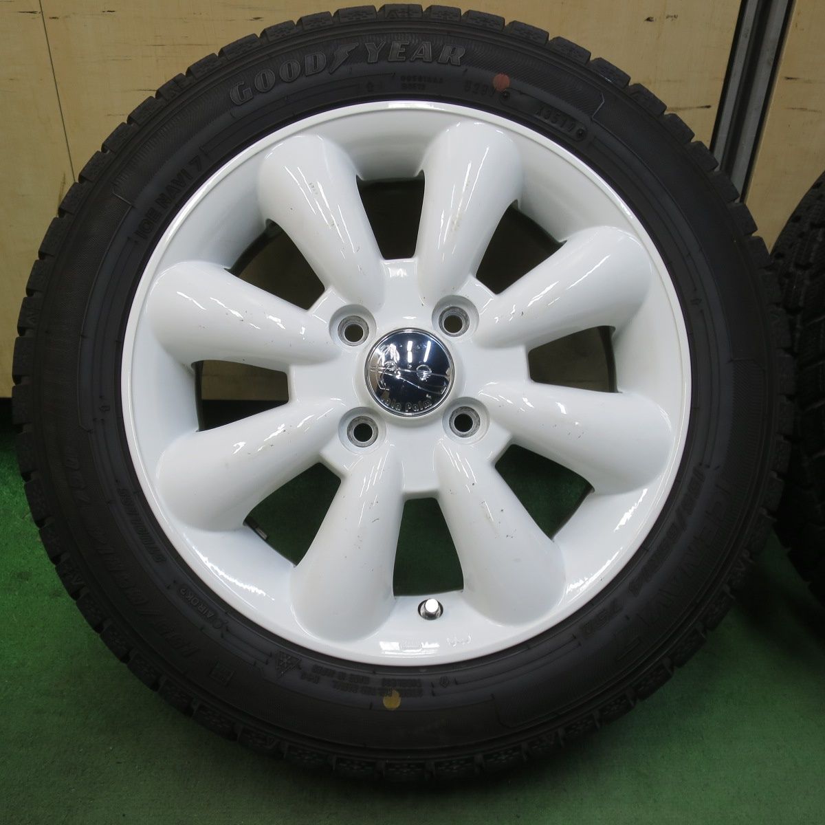 バリ溝 8.5分 スタッドレス 155|65 R 14 グッドイヤー アイスナビ7 LaLa Palm ララパーム 14インチ PCD 100|4 H 5123103イス