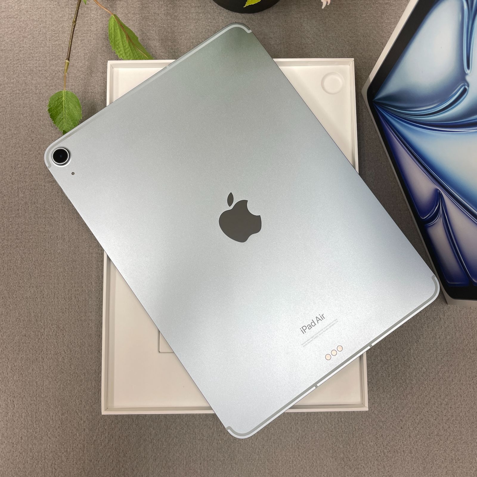 iPad Air第6世代11インチ M 2チップ 128 GB Wi-Fi Cellularモデル