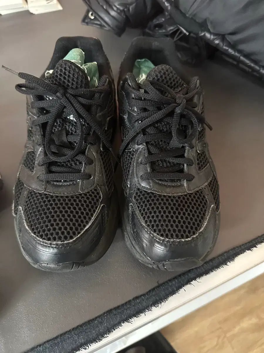 アシックス ゲル 1130 ブラック 250 サイズ