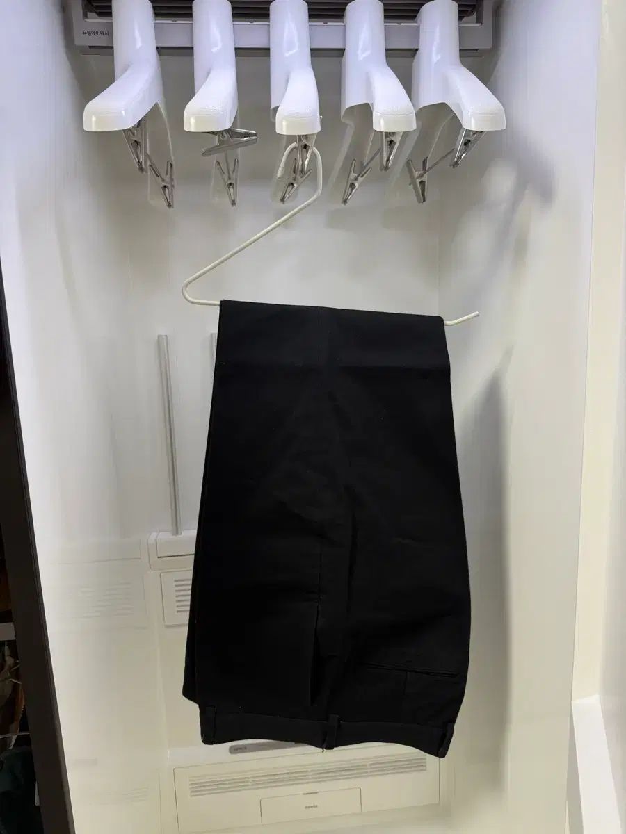 ポッタリー ウォッシュド テーパード チノ ブラック 3