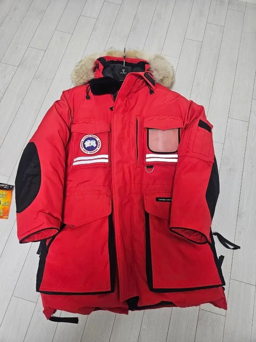 状態良好 Canada Goose カナダグース スノウマントラ レッド | インターs