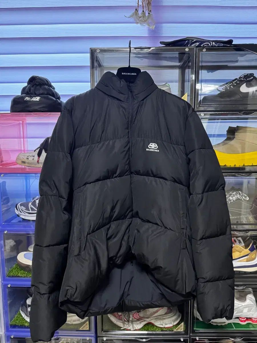 バレンシアガ BB パファージャケット