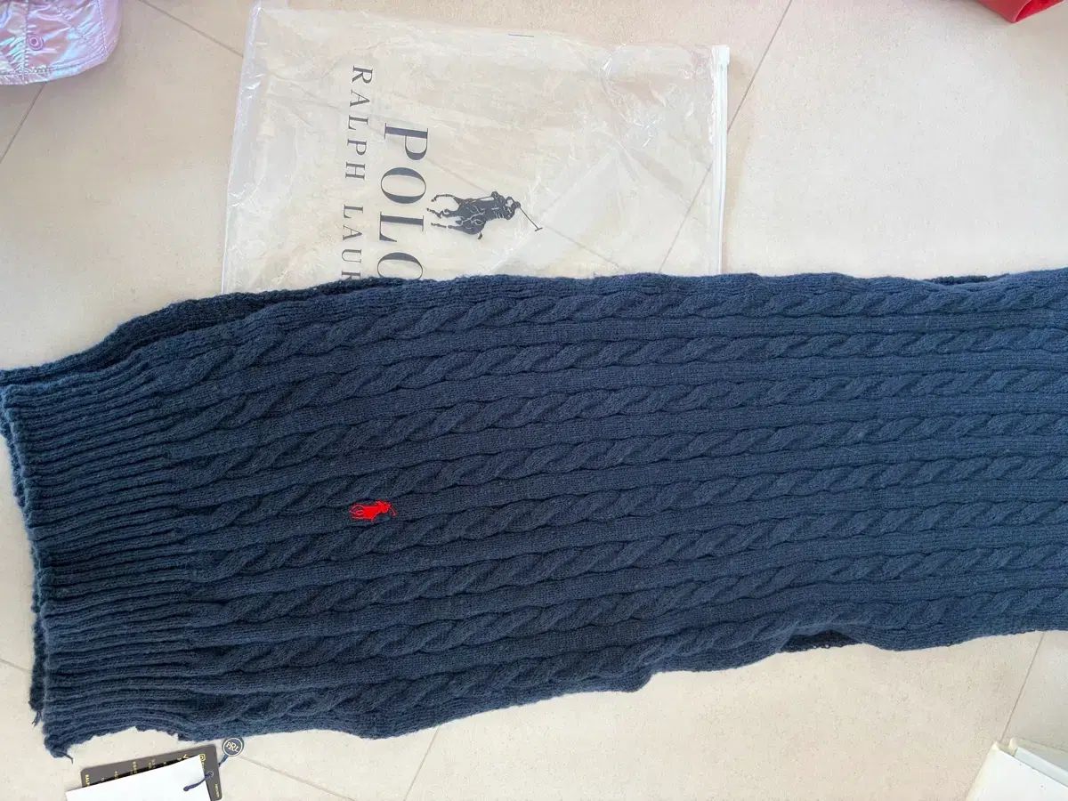 ポロ ケーブル編み ネックウォーマー