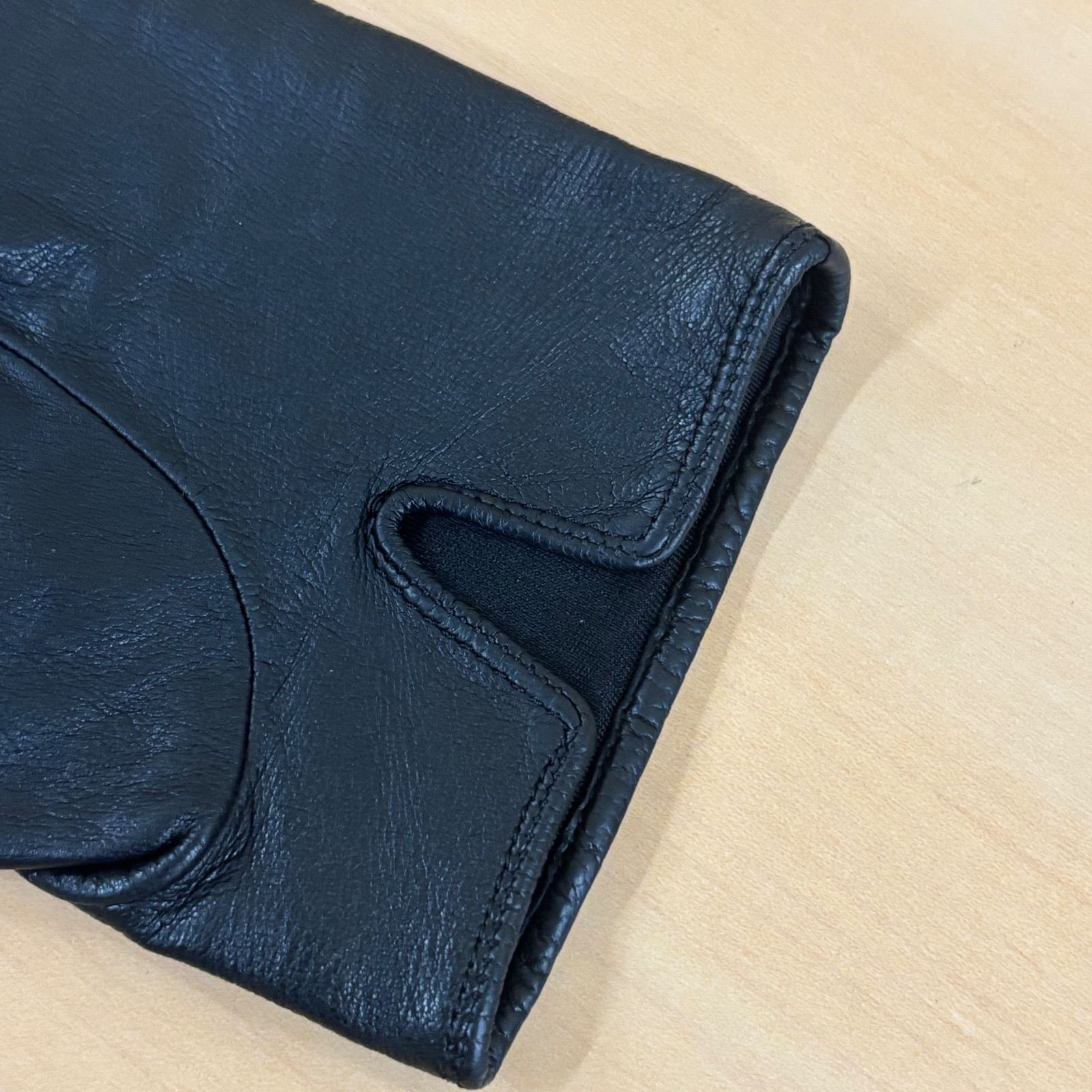 ブラック イントレチャートグローブ