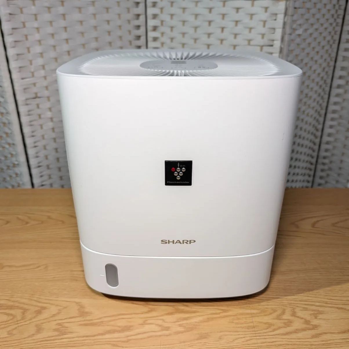 美品】SHARP 衣類乾燥除湿機 CV-P60-W 2022年製 - メルカリ