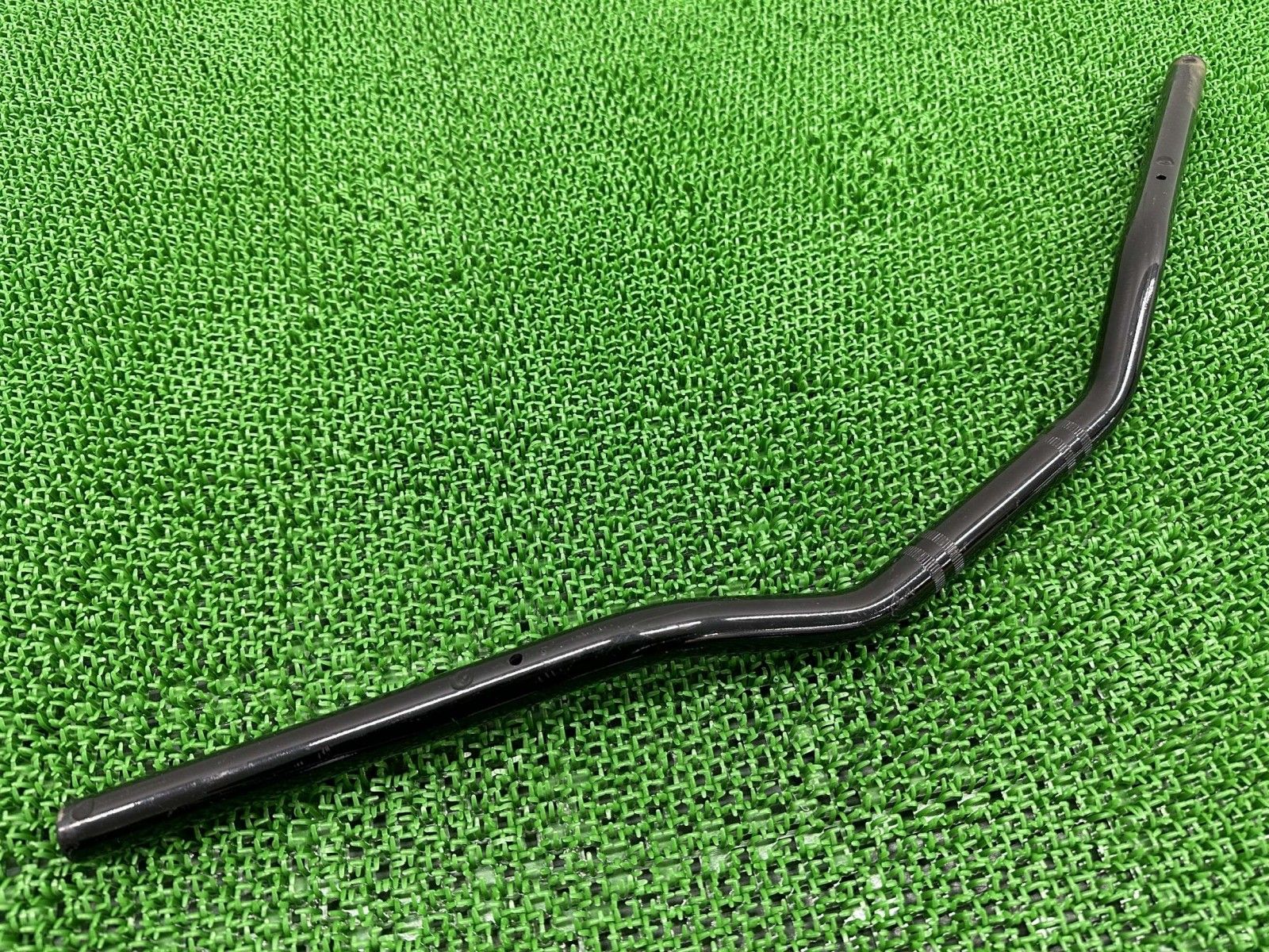 W800 W800 ハンドル 黒 カワサキ 純正 中古 バイク 部品 EJ800A φ22.2