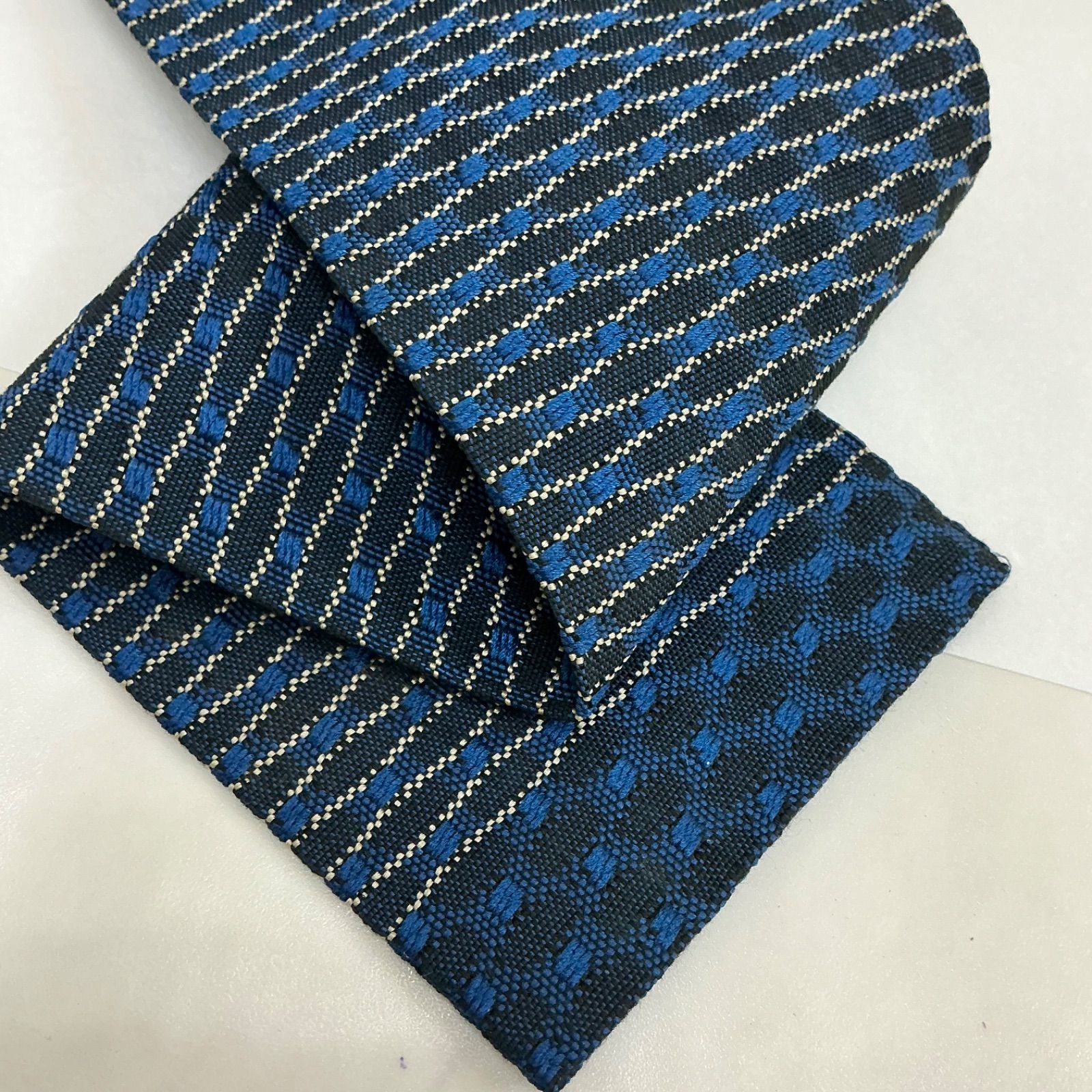 kimono+one＊男前屋＊未使用同然＊手織り正絹＊お洒落な角帯＊長さ 