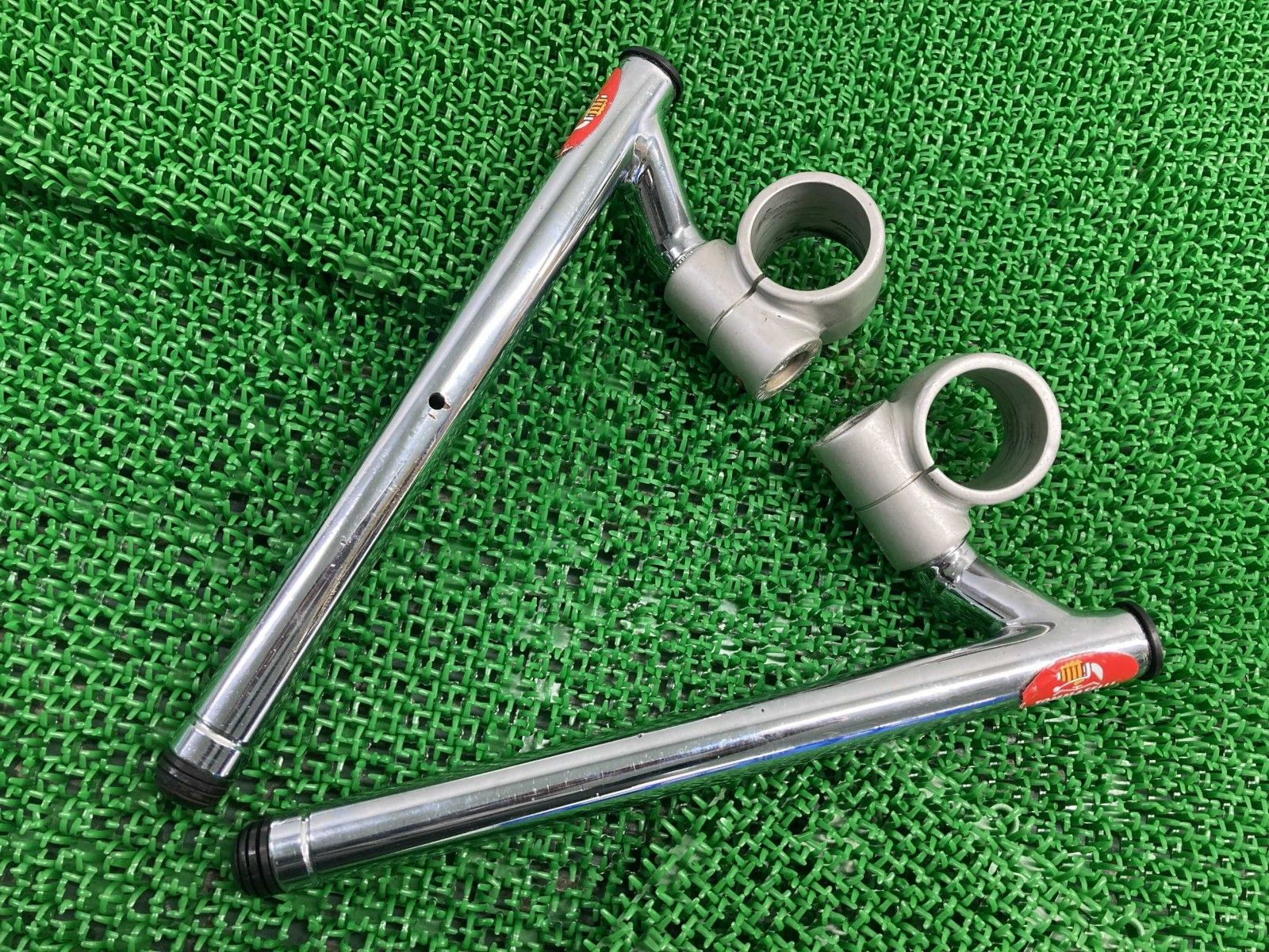 トマゼリ製ゼファー400 セパレートハンドル 左右 社外 バイク 部品 39φ ZEPHYR バリオス W 650 エストレヤなど Hc