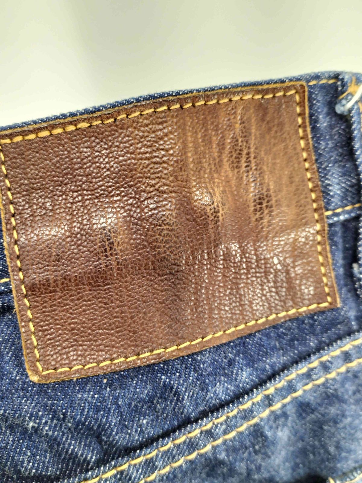 AUBERGE(オーベルジュ) 5ポケット デニムパンツ 42talon 月桂樹ボタン 赤耳 メンズ FR：36-38 【中古】【ブランド古着バズストア】 オーベルジュ AUBERGE 5ポケット デニムパンツ 42talon 月桂樹ボタン