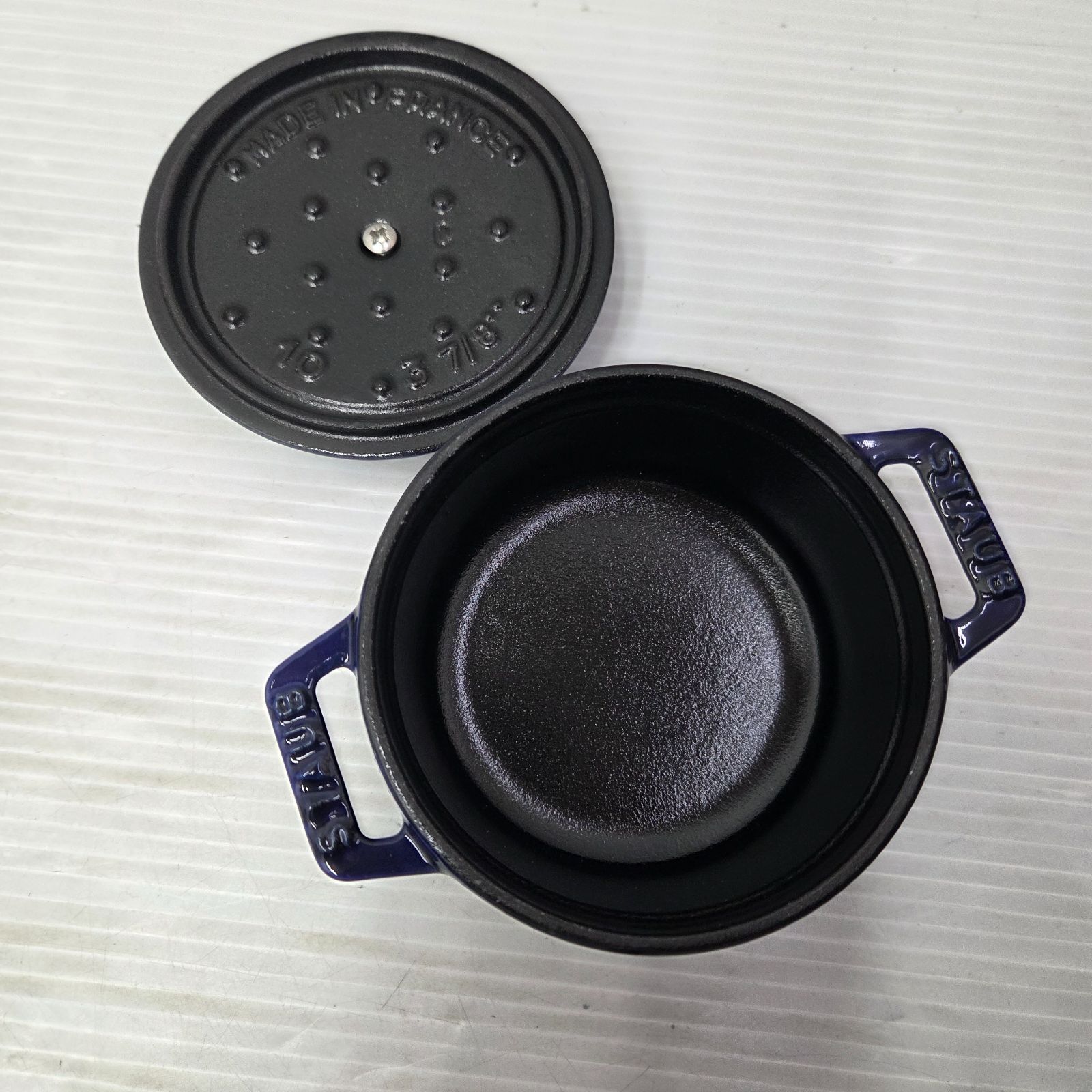 1 S 01292 ストウブ staub ピコ ココット 両手鍋 10 cm 調理器具