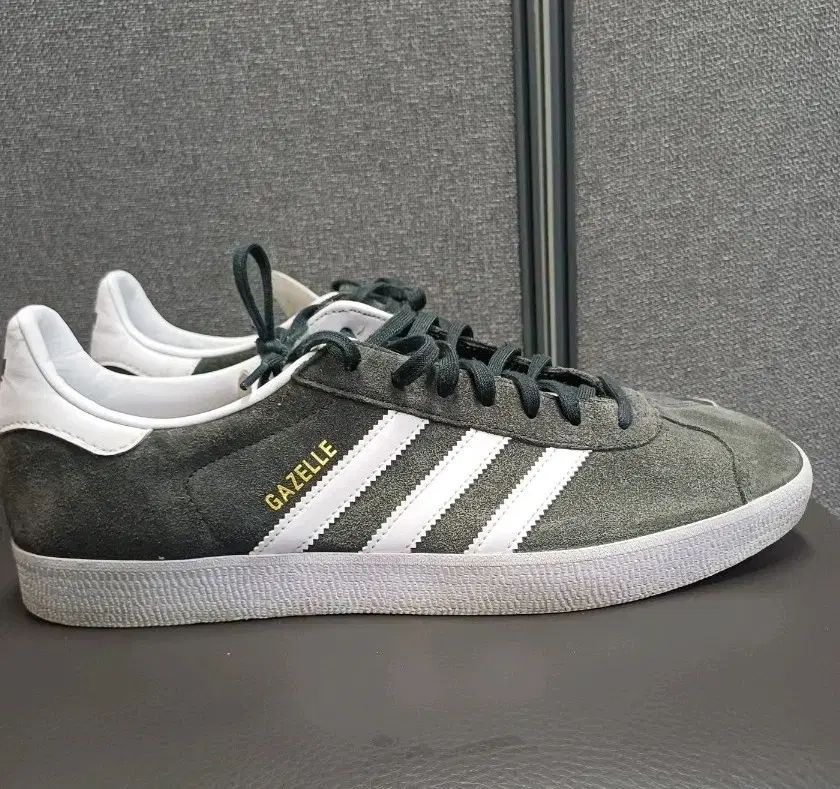 290 adidas アディダス ガゼル スウェード スニーカー グレー