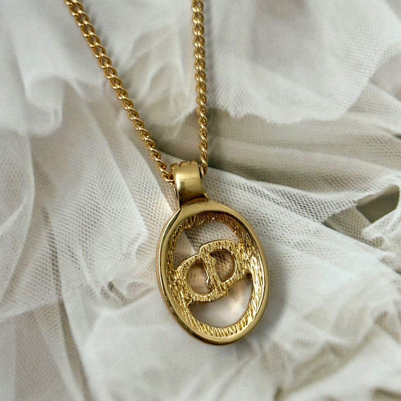 極美品 ディオール ネックレス オーバル ロゴ ヴィンテージ 極美品 ディオール ネックレス オーバル ロゴ ヴィンテージ 極美品