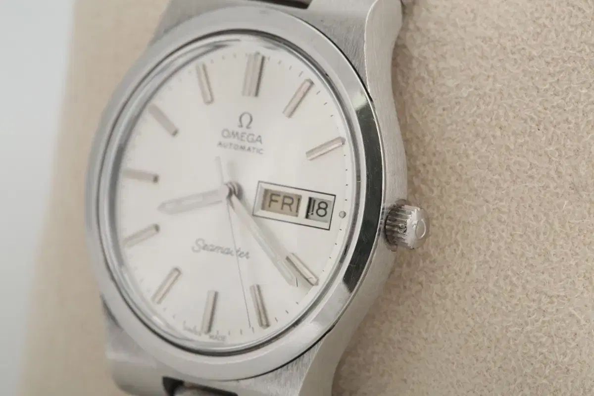 シルバー ダイアル