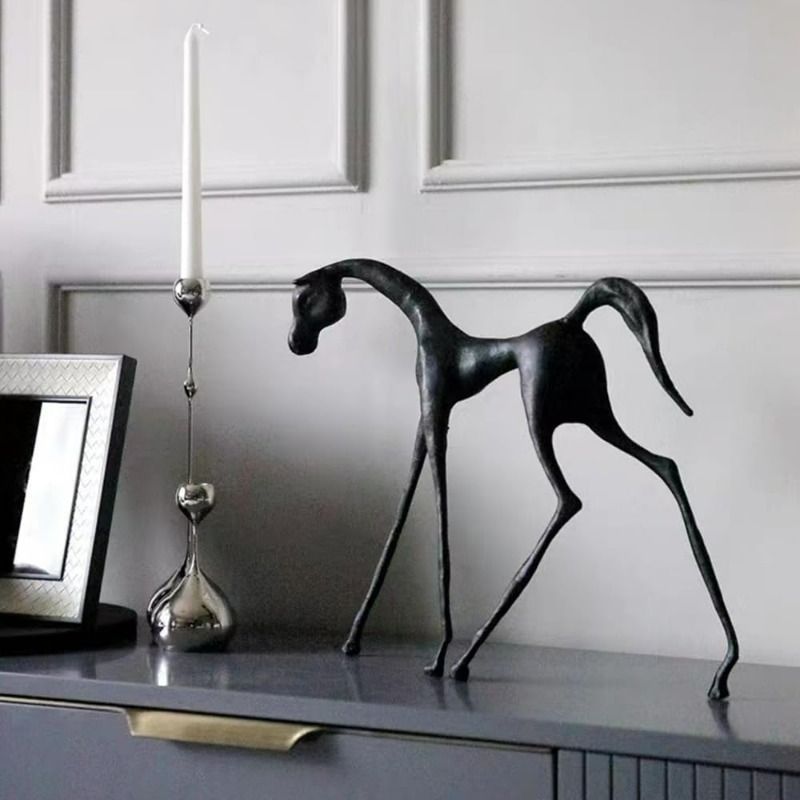  オブジェ 置物 馬 うま ウマ 干支 細い馬 モダン シンプル ユニークデザイン インテリア リビング ダイニング 玄関 寝室 装飾 オーナメント アルミニウム プレゼント ギフト オシャレ 可愛い 癒しグッズ ブレスレットスタンド 置物 インテリア小物