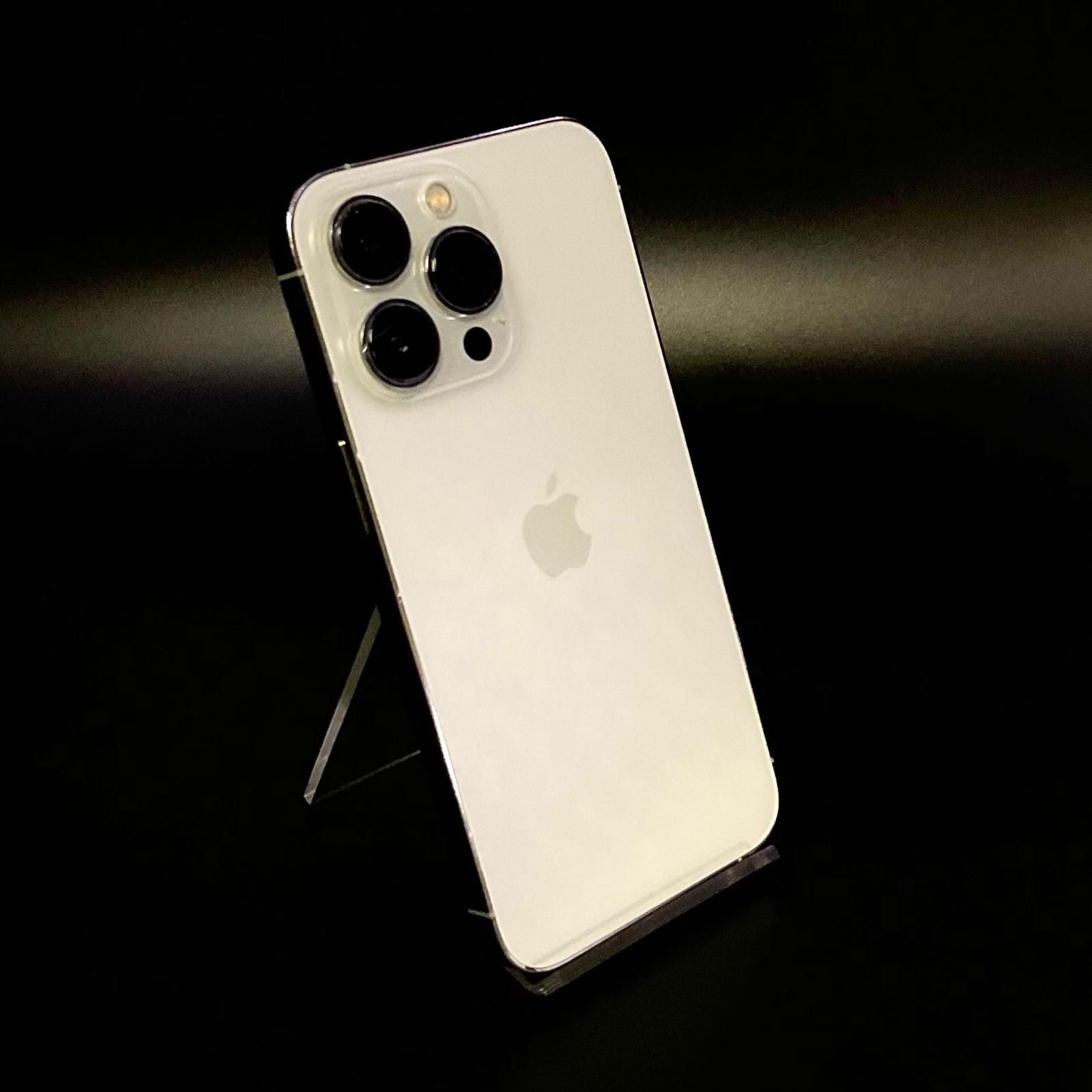 iPhone 13 Pro 256 GB シルバー Softbank 白ロム 80%