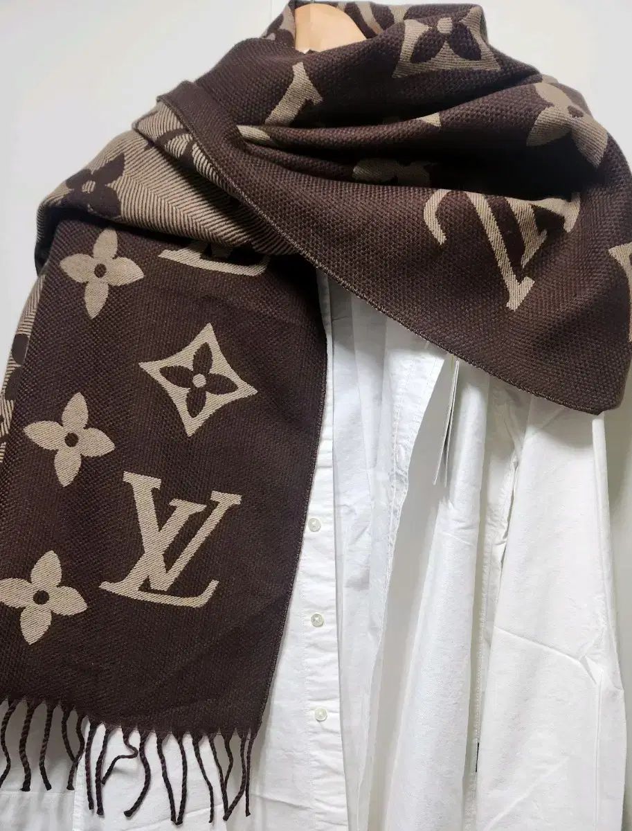 ルイスタースタイル ブラウン モノグラム ウール マフラー