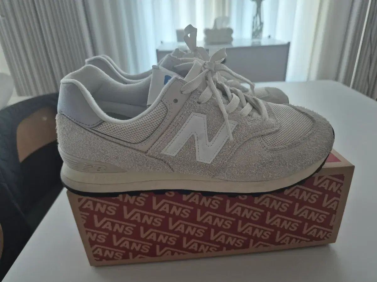  ニュー ンス ヘリテイジ 574 アイボリー スニーカー 靴