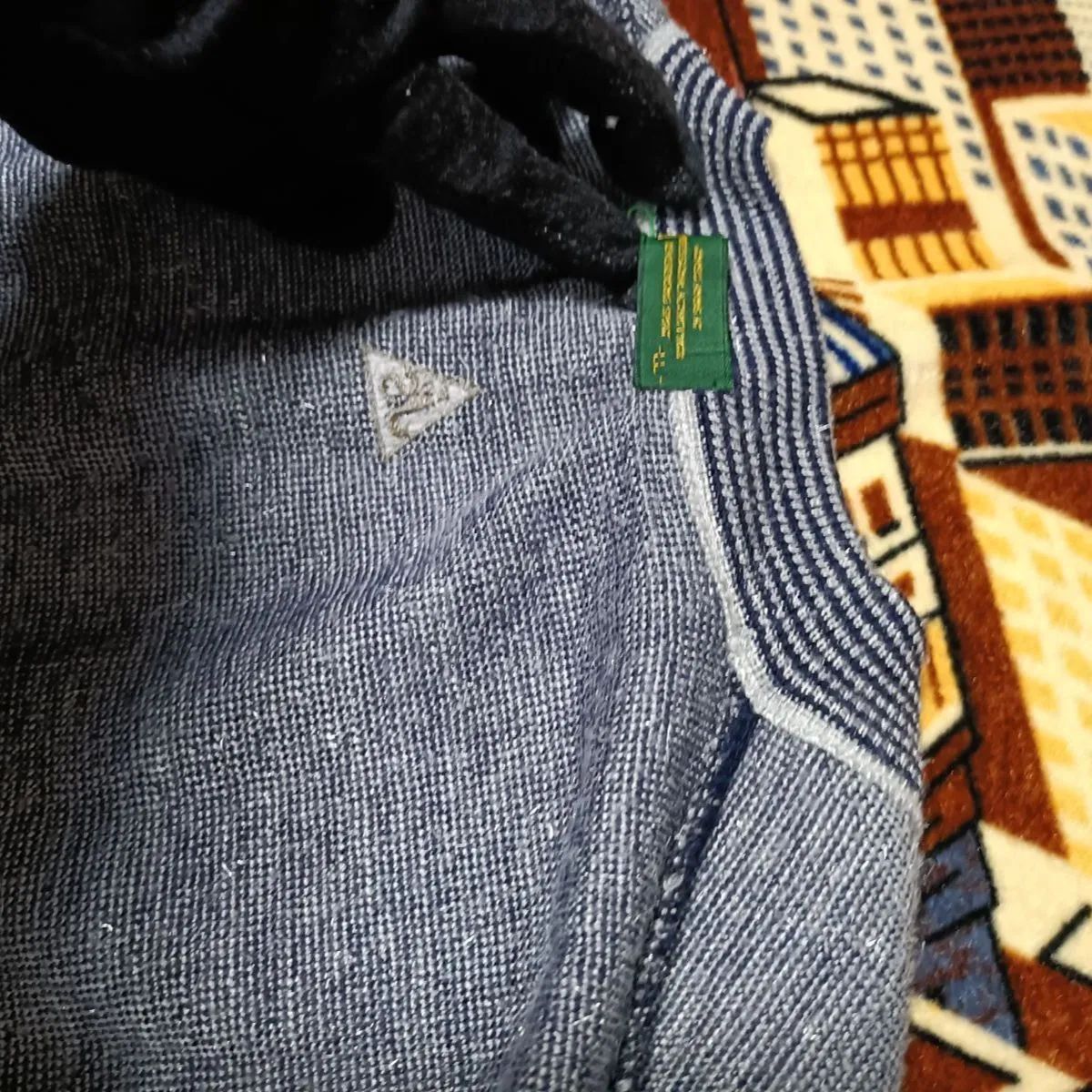 希少！新品同様！J’sジェイズ ジャンボ尾崎 太陽刺繍 金ボタンニットベストLL 希少！新品同様！J'sジェイズ ジャンボ尾崎 太陽刺繍 金ボタンスタッズ