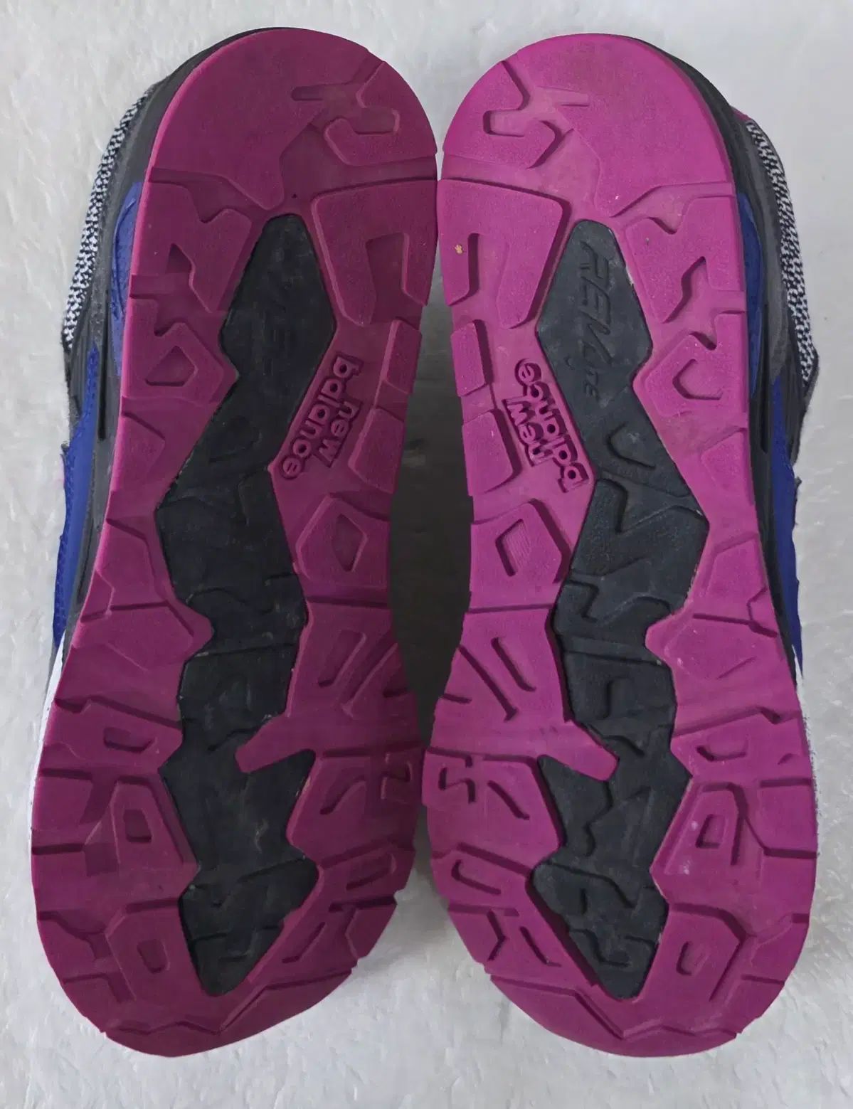 ホットピンク 廃盤