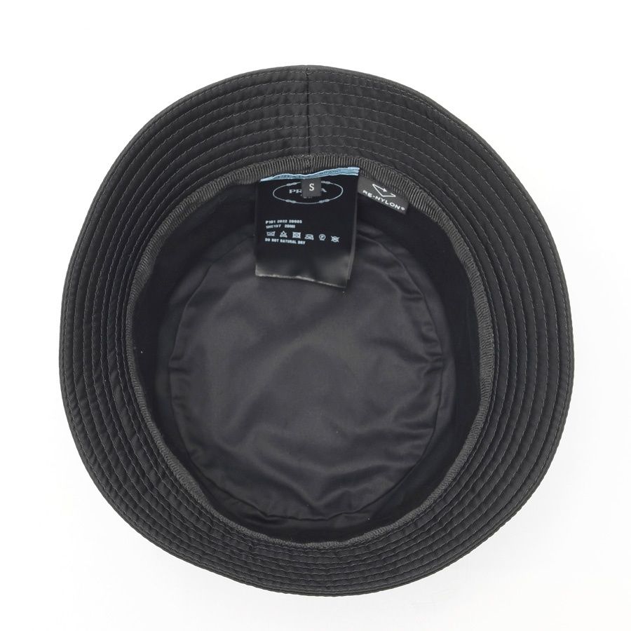プラダ / PRADA Re-Nylon トライアングル ロゴ バケットハット 1HC137