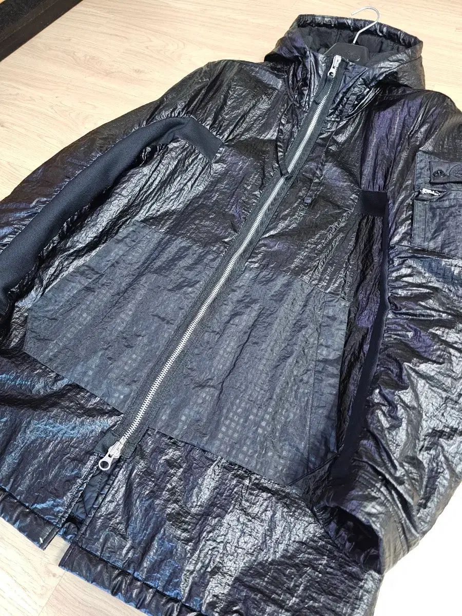 ストーンアイランド シャドウ デュアルグリッド ジャケット ほぼ