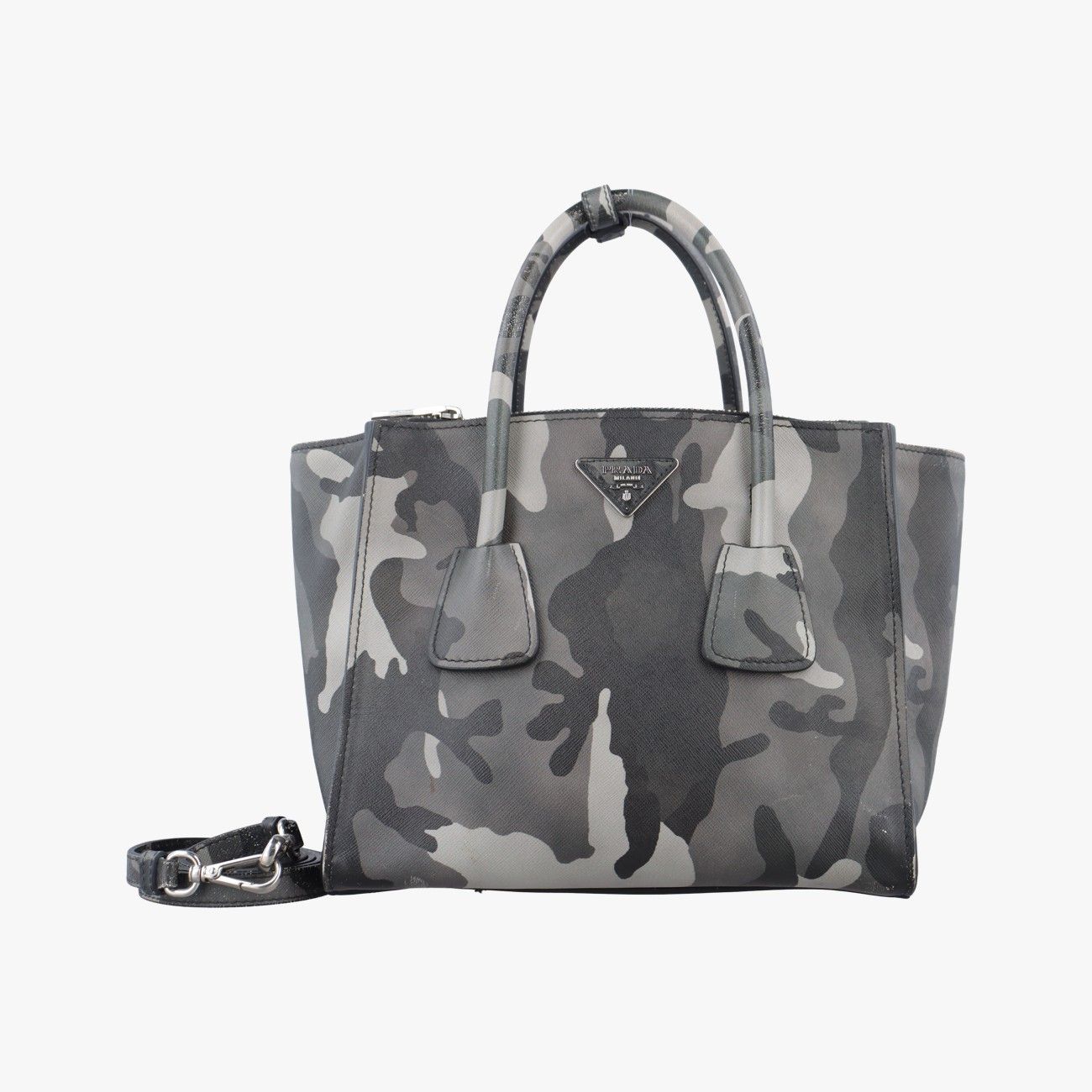 プラダPrada三角プレート ロゴ グレー×マルチカラー サフィアーノ