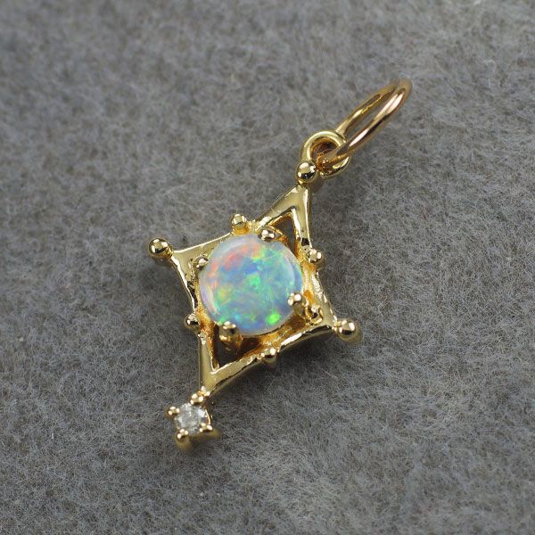 アガット/agete K10YG オパール ダイヤモンド ペンダントトップ D0