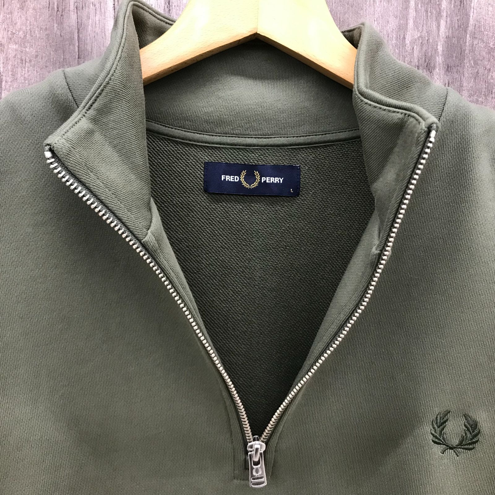 FRED PERRY ジッパーポケット スウェット トレーナー カーキ M FRED
