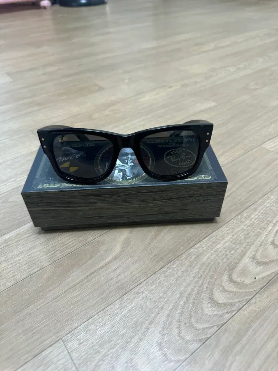 レイバン ASAPラキ コラボ MEGAウェーファー