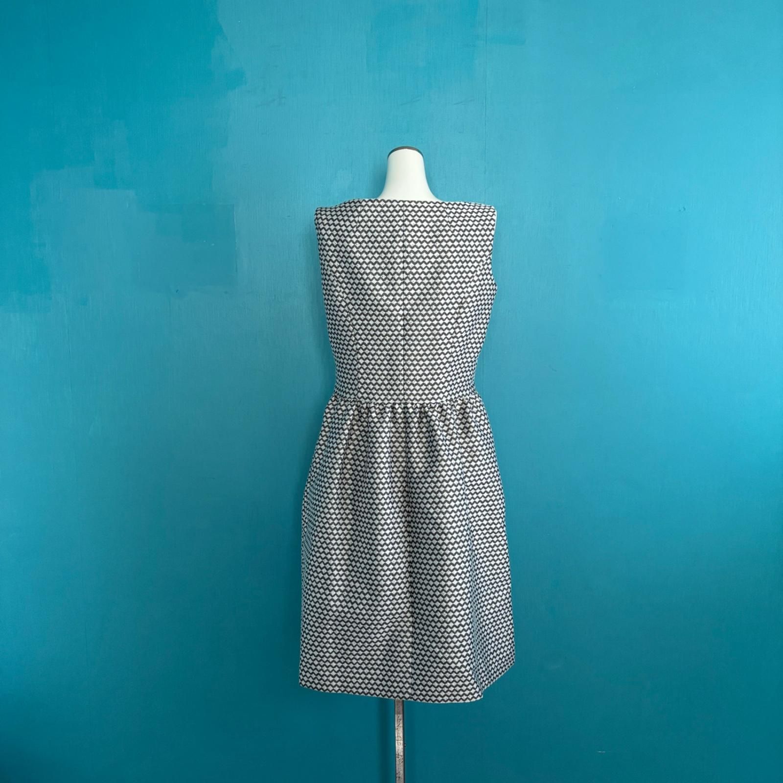 1114 René ルネ TISSUE社製生地 ワンピース 36 イタリア製素材 シルク